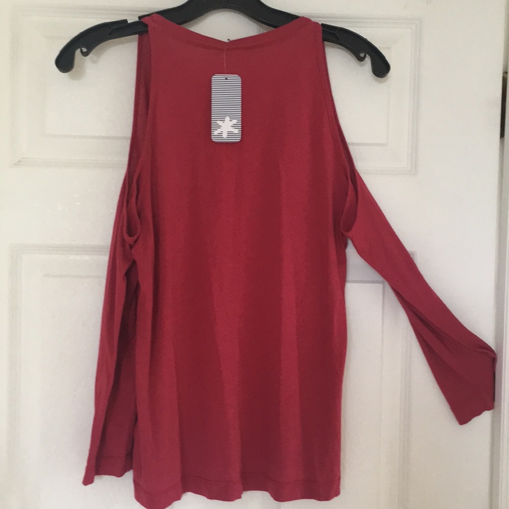 Splendid Cold Shoulder Top - Picture 4 of 8